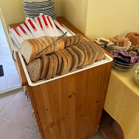 грация Ξενοδοχείο 2*